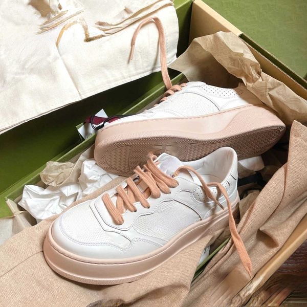 casual shoes family g small white 2022 autumn and winter new old flower color contrast leather thick sole plate women's couple, Black
casual shoes family g small white 2022 autumn and winter new old flower color contrast leather thick sole plate women's couple, Black