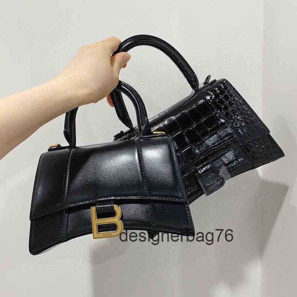 bag classic balenciga bags s designer hourglass letter 2022 women classic b handbags buckle leather hand fashion messenger hand carry one
bag classic balenciga bags s designer hourglass letter 2022 women classic b handbags buckle leather hand fashion messenger hand carry one