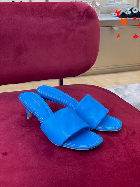 2023 designers italy women slippers lady flat flip flops summer outdoor beach leather slide sandals classical slipper -m010, Black
2023 designers italy women slippers lady flat flip flops summer outdoor beach leather slide sandals classical slipper -m010, Black