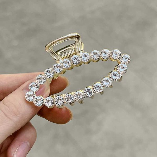 korean fashion oval medium size grab clip rhinestone pearl hairpin sweet temperament back of head net red shark clip, Golden;silver
korean fashion oval medium size grab clip rhinestone pearl hairpin sweet temperament back of head net red shark clip, Golden;silver