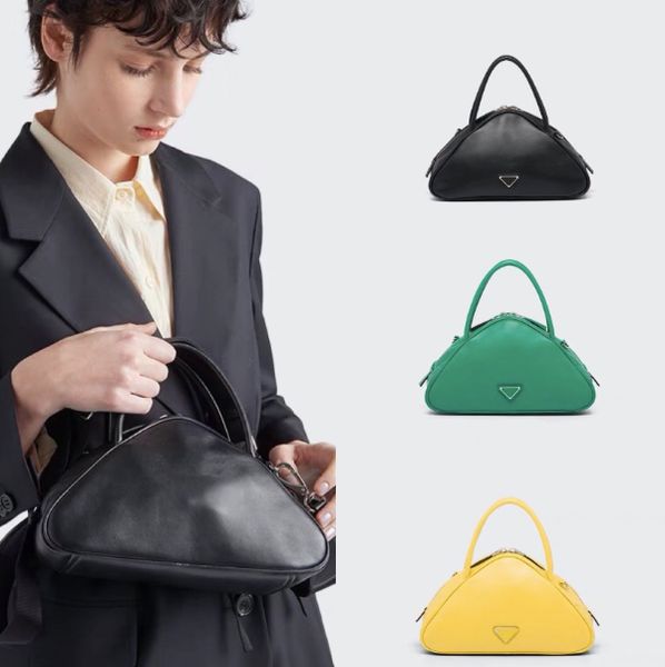 triangle bag luxury designer brand senior totes bags fashion shoulder handbags phone cross body bag v zipper wallet metallic 25cm
triangle bag luxury designer brand senior totes bags fashion shoulder handbags phone cross body bag v zipper wallet metallic 25cm