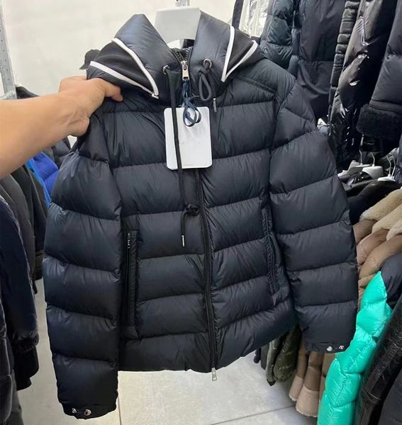 men black carder down jacket winter coat hooded designer warm pocket parka two-way zipper
men black carder down jacket winter coat hooded designer warm pocket parka two-way zipper