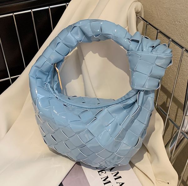 solid color woven shoulder bag for women vintage new fashionable and versatile bag stylish one-shoulder underarm handbag
solid color woven shoulder bag for women vintage new fashionable and versatile bag stylish one-shoulder underarm handbag