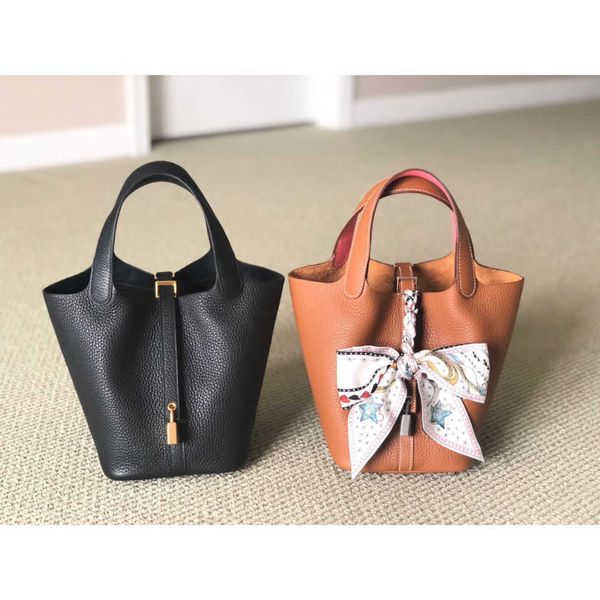 designer herme bag women's large fashion classic girl 2022 new chaocai basket women's's soft pu litchi pattern bu et handheld
designer herme bag women's large fashion classic girl 2022 new chaocai basket women's's soft pu litchi pattern bu et handheld