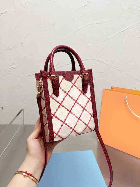 designer luxury women bag torys handbag tb fashion inclined shoulder bags versatile purses tories burchs totes large capacity saddle wallet
designer luxury women bag torys handbag tb fashion inclined shoulder bags versatile purses tories burchs totes large capacity saddle wallet