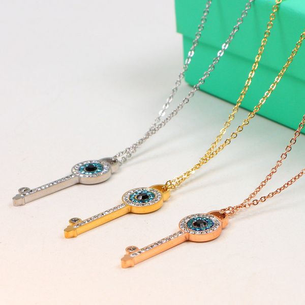 luxury designer necklaces classic key pendant jewelry retro carving keys necklacess couples party holiday gift good, Silver
luxury designer necklaces classic key pendant jewelry retro carving keys necklacess couples party holiday gift good, Silver