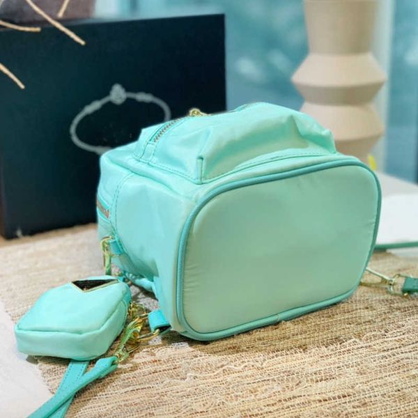 22ss designer backpacks explosion nylon small shoulder back backpack style fashion bags parachute washing cloth with large capacity coin pur
22ss designer backpacks explosion nylon small shoulder back backpack style fashion bags parachute washing cloth with large capacity coin pur