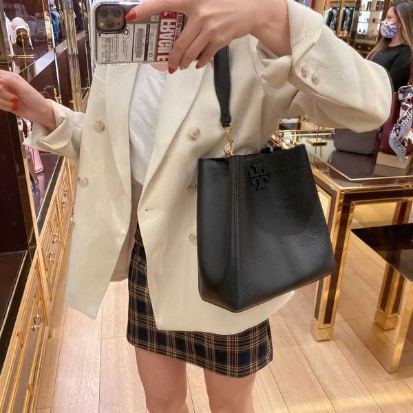 fashion women bag designers bags torysbirchs leather handbags messenger bag tb women's bags new leather litchi single shoulder handbag
fashion women bag designers bags torysbirchs leather handbags messenger bag tb women's bags new leather litchi single shoulder handbag