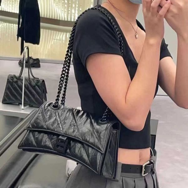 designer luxury womens bag balencigas handbag b-shaped paris single shoulder messenger fashion square gift shoulder oblique span versatile h
designer luxury womens bag balencigas handbag b-shaped paris single shoulder messenger fashion square gift shoulder oblique span versatile h