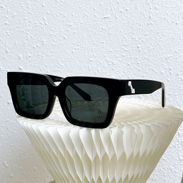 luxury selling designer sunglasses for women mens design sunglasses for men woman fashion classic thick plate ultraviolet protection uv400 l, White;black
luxury selling designer sunglasses for women mens design sunglasses for men woman fashion classic thick plate ultraviolet protection uv400 l, White;black