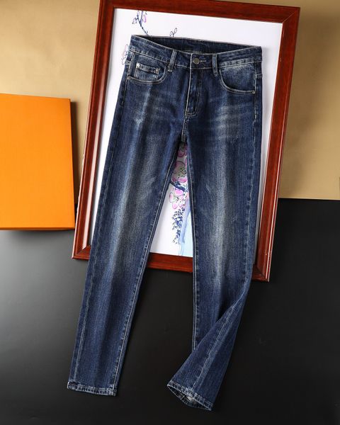 mens jeans luxurys designer autumn and winter style classic embroidery vintage pants fashion slim-leg motorcycle biker business leisure trou, Blue
mens jeans luxurys designer autumn and winter style classic embroidery vintage pants fashion slim-leg motorcycle biker business leisure trou, Blue