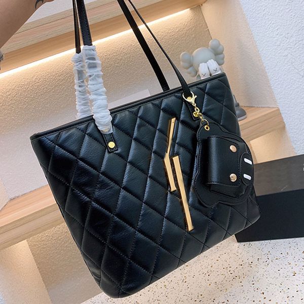 diamond lattice shoulder bag large capacity tote bags fashion black women shopping handbags gold big letter back zipper leather travel 1ytj
diamond lattice shoulder bag large capacity tote bags fashion black women shopping handbags gold big letter back zipper leather travel 1ytj