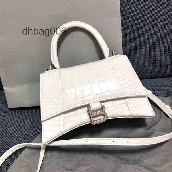 designer bag balenciga trend fashion b home letter buckle 2022 crocodile hourglass mini cowhide one shoulder messenger ydk1
designer bag balenciga trend fashion b home letter buckle 2022 crocodile hourglass mini cowhide one shoulder messenger ydk1