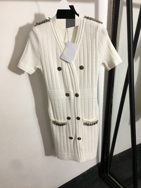 902 2022 milan runway autumn women sweater brand same style sweater short sleeve v neck pullover womens meiyi, White;black
902 2022 milan runway autumn women sweater brand same style sweater short sleeve v neck pullover womens meiyi, White;black