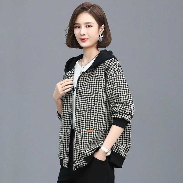 women's jackets double with lining women windbreaker 2022 spring short coat korean loose large size momma grid femme jacket coat 3xl t, Black;brown
women's jackets double with lining women windbreaker 2022 spring short coat korean loose large size momma grid femme jacket coat 3xl t, Black;brown