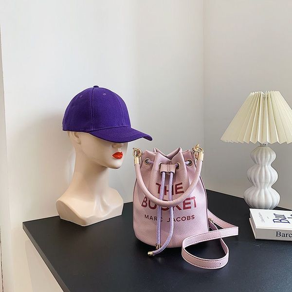 totes bucket bags lady famous designer cool practical large capacity plain cross body shoulder handbags women coin purse crossbody casual pu
totes bucket bags lady famous designer cool practical large capacity plain cross body shoulder handbags women coin purse crossbody casual pu