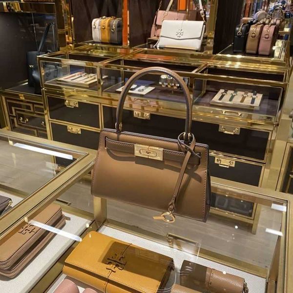 fashion leather shoulder bags torysbirchs luxury lambskin purse designer bags regular tb high-quality fashionable portable messenger bag n7r
fashion leather shoulder bags torysbirchs luxury lambskin purse designer bags regular tb high-quality fashionable portable messenger bag n7r