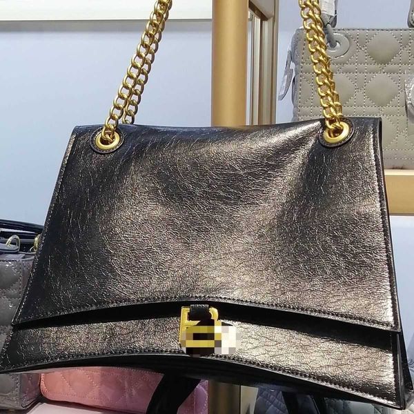 designer luxury womens bag balencigas handbag b-shaped paris single shoulder messenger fashion square gift shoulder oblique span versatile h
designer luxury womens bag balencigas handbag b-shaped paris single shoulder messenger fashion square gift shoulder oblique span versatile h
