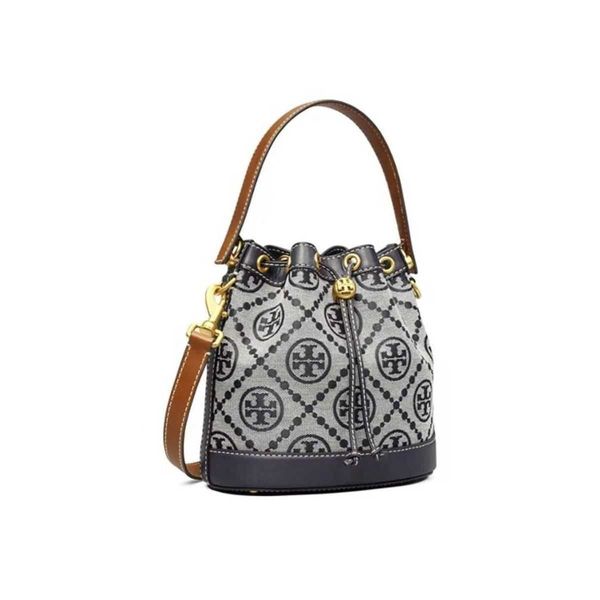 fashion women bag designers bags torysbirchs leather handbags messenger bag burn tang old flower full print jacquard leather drawstring buck
fashion women bag designers bags torysbirchs leather handbags messenger bag burn tang old flower full print jacquard leather drawstring buck