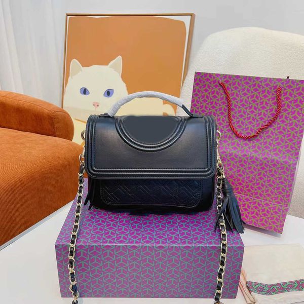 designer luxury women the tote bag fashion versatile handbags shoulder crossbody bags purse tories totes large capacity saddle wallets 7a ry
designer luxury women the tote bag fashion versatile handbags shoulder crossbody bags purse tories totes large capacity saddle wallets 7a ry