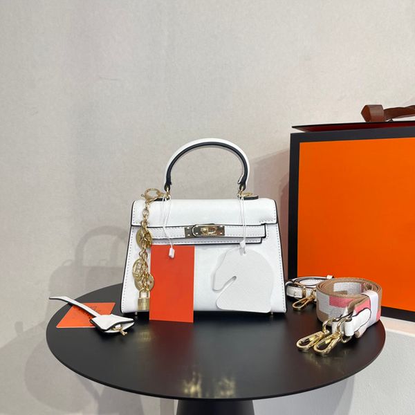 evening bags 2022 ladies bags classical female designers fashion luxury handbags silver gold hardware totes crossbody shoulder bag portable
evening bags 2022 ladies bags classical female designers fashion luxury handbags silver gold hardware totes crossbody shoulder bag portable