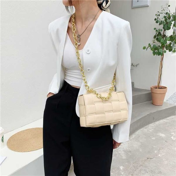 designer bag vene bottegas women handbags new fashion metal thick chain hand held woven square high grade crossbody shoulder nscm
designer bag vene bottegas women handbags new fashion metal thick chain hand held woven square high grade crossbody shoulder nscm