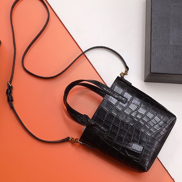 designer mini shopping bags crocodile bucket tote bag handbag new fashion women's small size cross body bag party portable commuter rea
designer mini shopping bags crocodile bucket tote bag handbag new fashion women's small size cross body bag party portable commuter rea