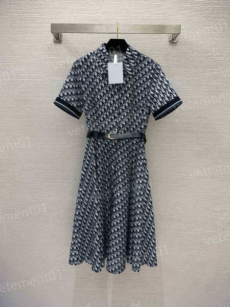 brand women dresses fashion brand classic presbyopic print nipped waist lapel short sleeve dress luxury designer dresses for women clothing, Black;gray
brand women dresses fashion brand classic presbyopic print nipped waist lapel short sleeve dress luxury designer dresses for women clothing, Black;gray