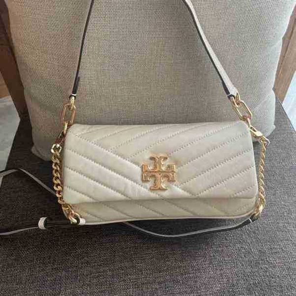 torysburchs womens bags handbags tb womens bag underarm kira sheepskin lingge chain double rotary lock single portable letter shoulder cross
torysburchs womens bags handbags tb womens bag underarm kira sheepskin lingge chain double rotary lock single portable letter shoulder cross