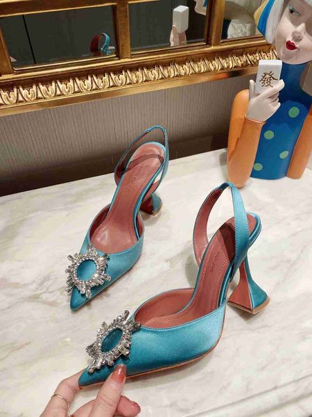 luxury new sunflower womens crystal diamond sandals 100% silk spool heel wedding party amina muaddi shoes size 35-42, Black
luxury new sunflower womens crystal diamond sandals 100% silk spool heel wedding party amina muaddi shoes size 35-42, Black