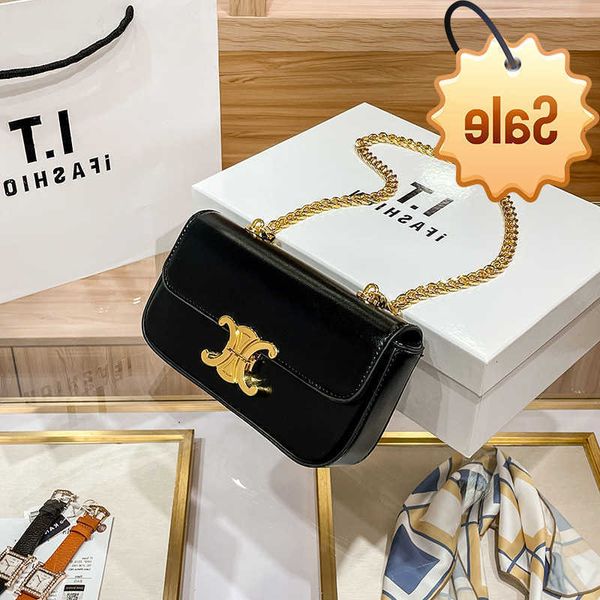 designer bags female 2022 summer new small square chain triumphal arch flow heart super underarm bag factory direct sale
designer bags female 2022 summer new small square chain triumphal arch flow heart super underarm bag factory direct sale