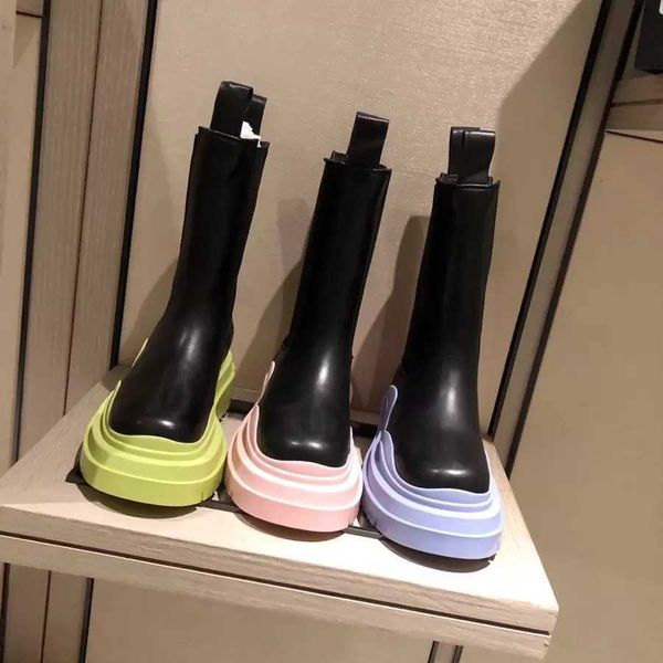 boots fashion boot luxury women candy colored cowhide finish tpu outsole are comfortable to wear come with box size35-42, Black
boots fashion boot luxury women candy colored cowhide finish tpu outsole are comfortable to wear come with box size35-42, Black