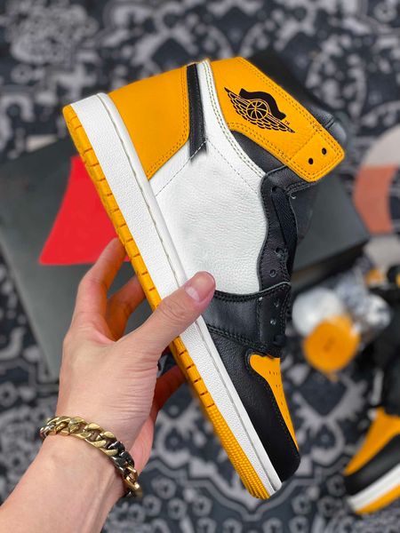 basketball shoes sports sneakers yellow toe taxi black sail athletic 1s light curry georgetown retro authentic 1 high og volt 85 men women
basketball shoes sports sneakers yellow toe taxi black sail athletic 1s light curry georgetown retro authentic 1 high og volt 85 men women