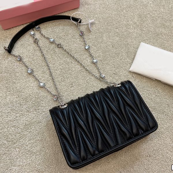 luxury designer bag shoulder handbags m quality high fashion women wallets clutch totes crossbody cowhide diamond chain square bags ladies p
luxury designer bag shoulder handbags m quality high fashion women wallets clutch totes crossbody cowhide diamond chain square bags ladies p