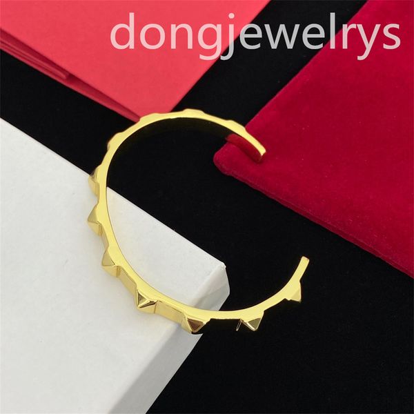 geometric design open bangle bracelet titanium steel designer hip hop bracelets dongjewelrys gold jewelry personality chains, Black
geometric design open bangle bracelet titanium steel designer hip hop bracelets dongjewelrys gold jewelry personality chains, Black