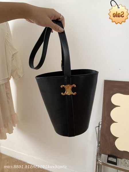 designer bags bucket triumphal arch 2022 new bag women's leather niche dign high-grade one shoulder msenger factory direct sale
designer bags bucket triumphal arch 2022 new bag women's leather niche dign high-grade one shoulder msenger factory direct sale