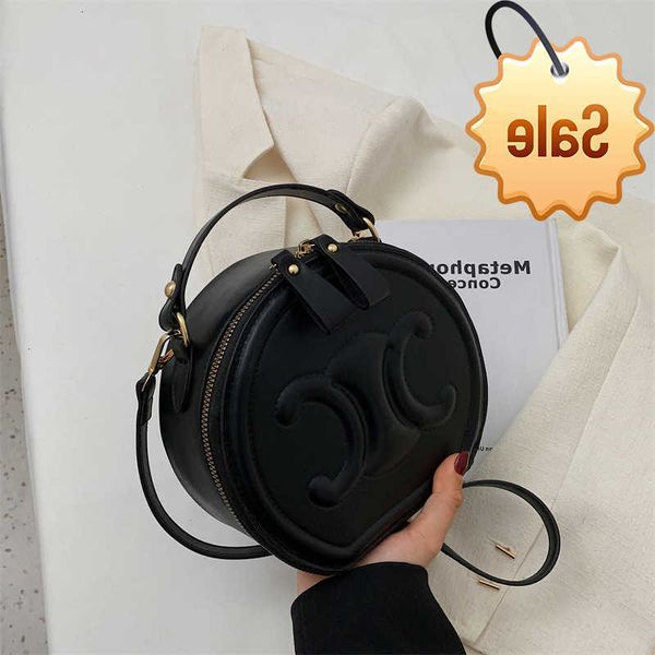 designer bags 2022 summer new triumphal arch pig nose small round fashion temperament foreign style single shoulder msenger women's bag
designer bags 2022 summer new triumphal arch pig nose small round fashion temperament foreign style single shoulder msenger women's bag