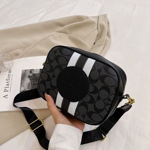 brand 23ss new designer bag men's messenger bags spring fashion show functional and practical shoulder wallets
brand 23ss new designer bag men's messenger bags spring fashion show functional and practical shoulder wallets