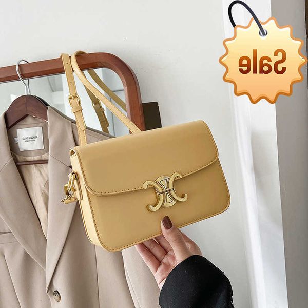 designer bags 2021 spring and summer new triumphal arch solid color single shoulder msenger bag factory direct sale
designer bags 2021 spring and summer new triumphal arch solid color single shoulder msenger bag factory direct sale