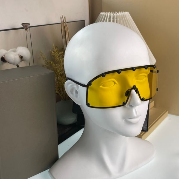 luxury designer sunglasses for men mens continuous design sunglasses for women woman large cloak style fashion cool anti ultraviolet retro u, White;black
luxury designer sunglasses for men mens continuous design sunglasses for women woman large cloak style fashion cool anti ultraviolet retro u, White;black