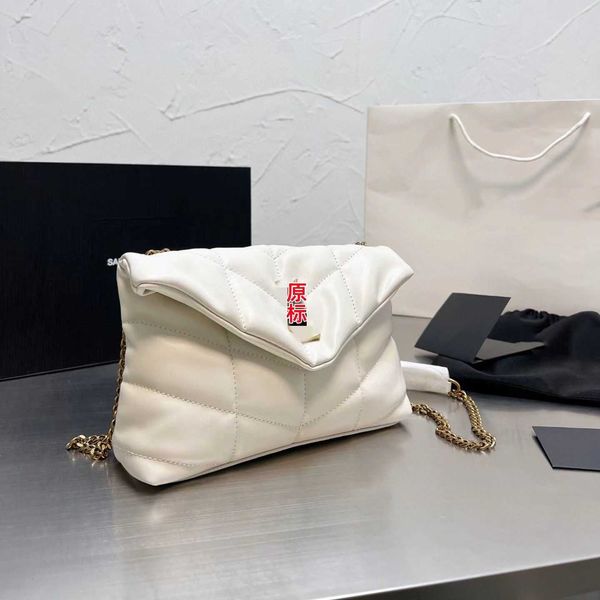 waist bags 2022 large capacity cloud chain bag soft leather lingge one shoulder oblique span bag internet red fashion bag
waist bags 2022 large capacity cloud chain bag soft leather lingge one shoulder oblique span bag internet red fashion bag