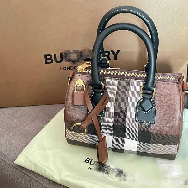 burbrerys crossbody handbags bags burbrery onthego tote luxuries designers women bag purses totes designer woman handbag shoulder wallet par
burbrerys crossbody handbags bags burbrery onthego tote luxuries designers women bag purses totes designer woman handbag shoulder wallet par