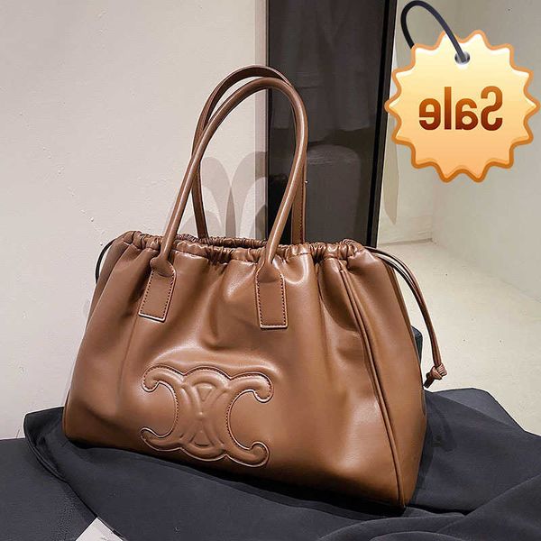 designer bags triumphal arch new women's one shoulder foreign style versatile hand tote bag drawstring large capacity shopping soft lea
designer bags triumphal arch new women's one shoulder foreign style versatile hand tote bag drawstring large capacity shopping soft lea