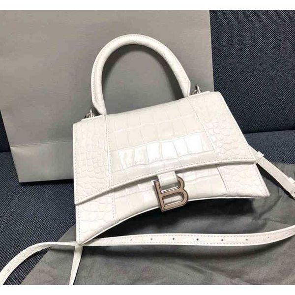 designer balencigas trendy bags same bag women's 2022 star's b-shaped leather messenger versatile family crocodile hourglass
designer balencigas trendy bags same bag women's 2022 star's b-shaped leather messenger versatile family crocodile hourglass
