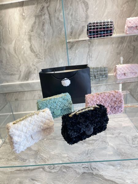 fashion designer shoulder bags woollen fabric winter style luxury woman crossbody bag handbag messenger bag flip purse chain 
fashion designer shoulder bags woollen fabric winter style luxury woman crossbody bag handbag messenger bag flip purse chain