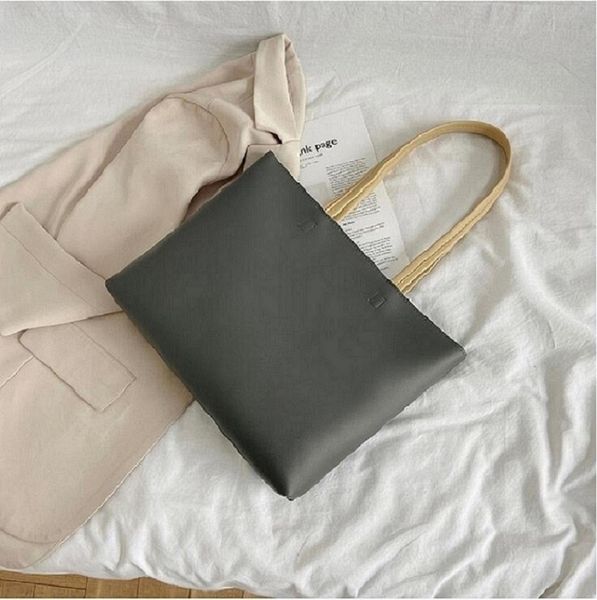 sadewr mini boite chapeau round cake box designer chain bags, Red;black
sadewr mini boite chapeau round cake box designer chain bags, Red;black