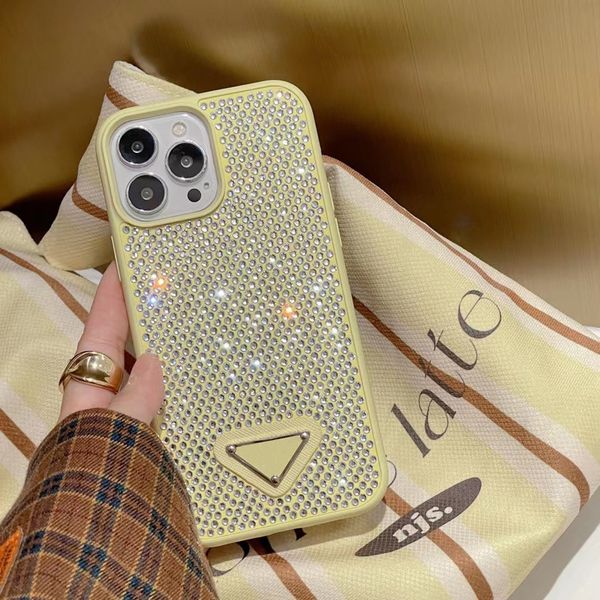 

New Designer Cell Phone Cases For Iphone 14pro Max Triangle Wih Diamonds Case For Iphone 13 12 14plus Macaron Flash Drill Shell D2210101F, Purple