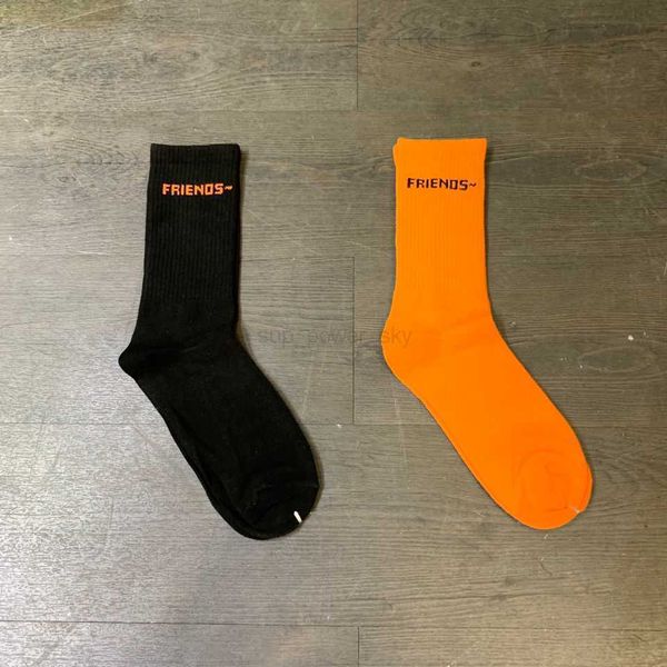men's socks vloness designer socking black orange big v high street fashion brand sock v word letter middle tube sock
men's socks vloness designer socking black orange big v high street fashion brand sock v word letter middle tube sock