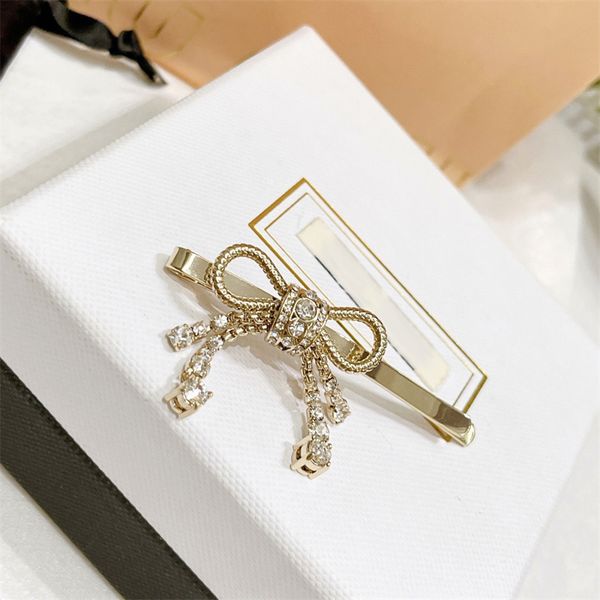 designers earrings necklaces hiarpins jewelry sets fashion brands luxury classic golden diamond butterfly necklace hairclip, Silver
designers earrings necklaces hiarpins jewelry sets fashion brands luxury classic golden diamond butterfly necklace hairclip, Silver