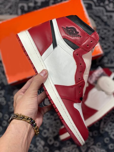 jumpman authentic basketball shoes 1 high og lost found sneakers varsity red black-sail muslin retro athletic chicago reimagined starfish wo
jumpman authentic basketball shoes 1 high og lost found sneakers varsity red black-sail muslin retro athletic chicago reimagined starfish wo